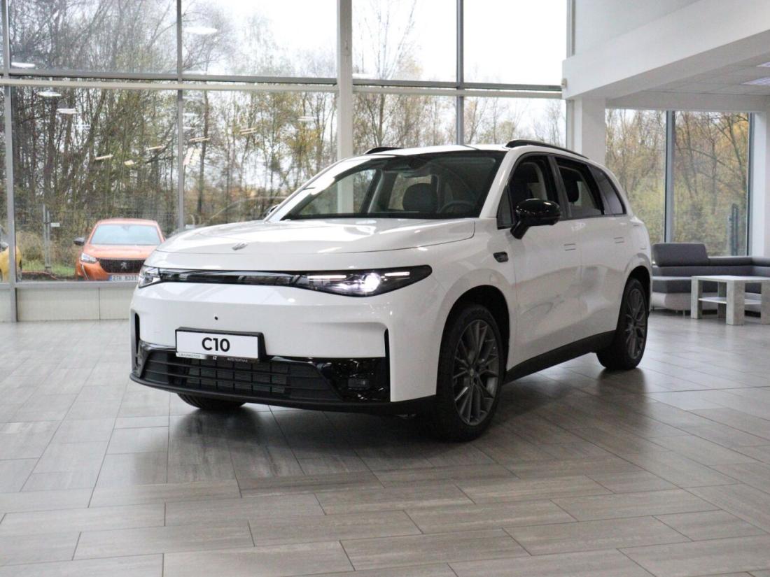 Leapmotor C10 REEV Design dojezd až 974 km